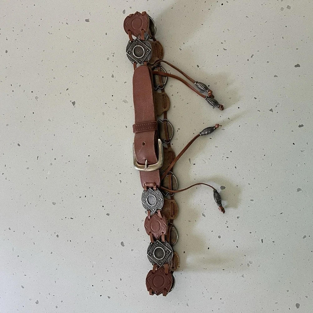Vintage Genuine Leather Concho Belt Brown Boho Southwestern Silver Medallion L